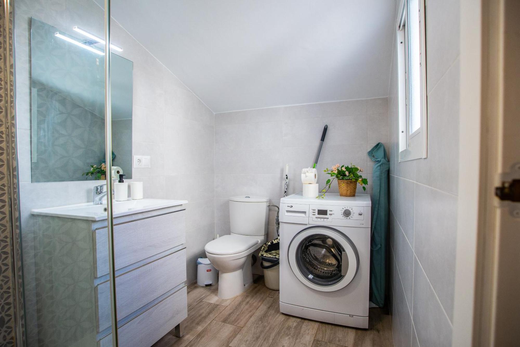 Benalhome - Tu Hogar Con Terraza Y Ducha Exterior Benalmádena Kültér fotó