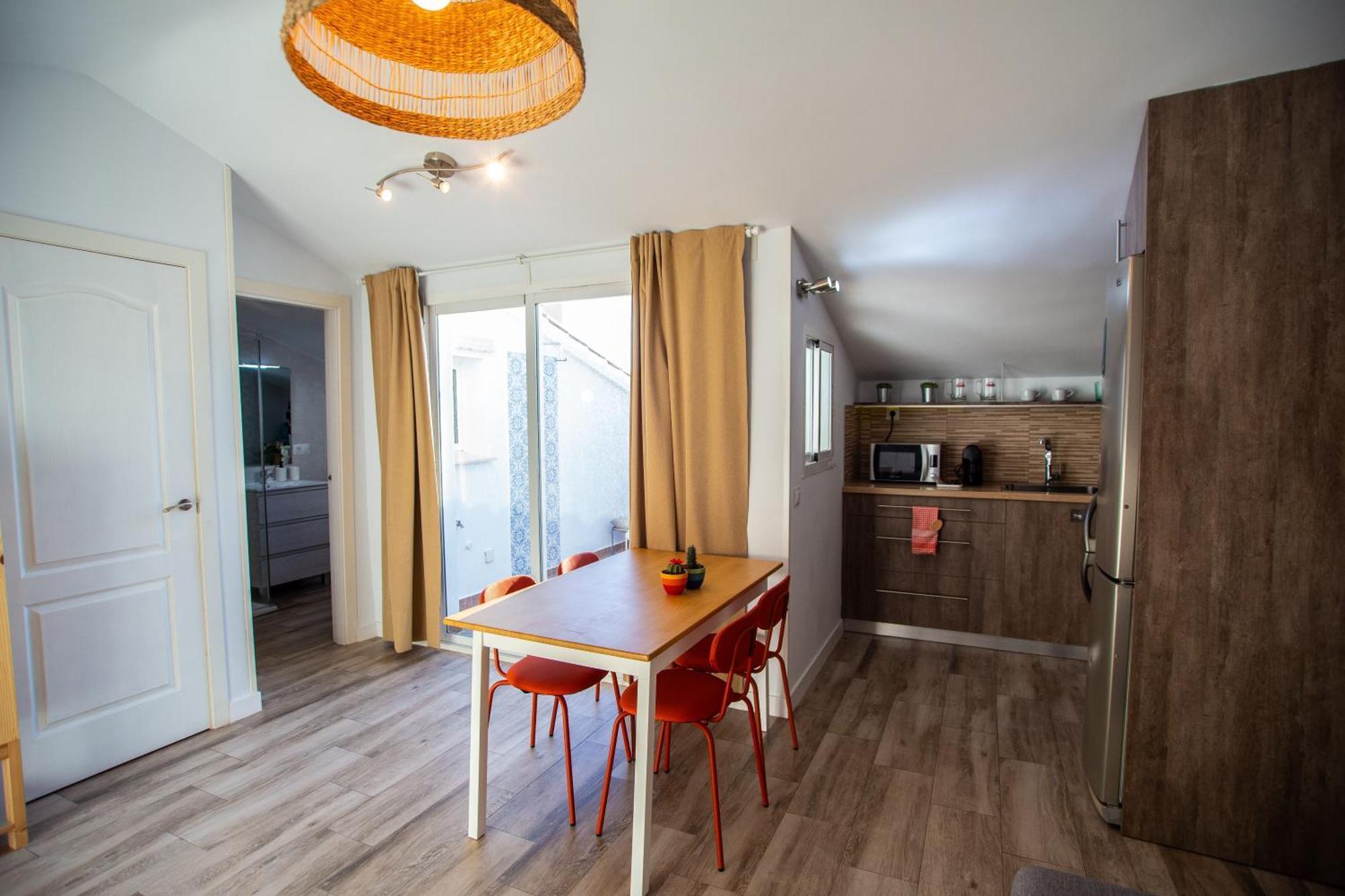 Benalhome - Tu Hogar Con Terraza Y Ducha Exterior Benalmádena Kültér fotó