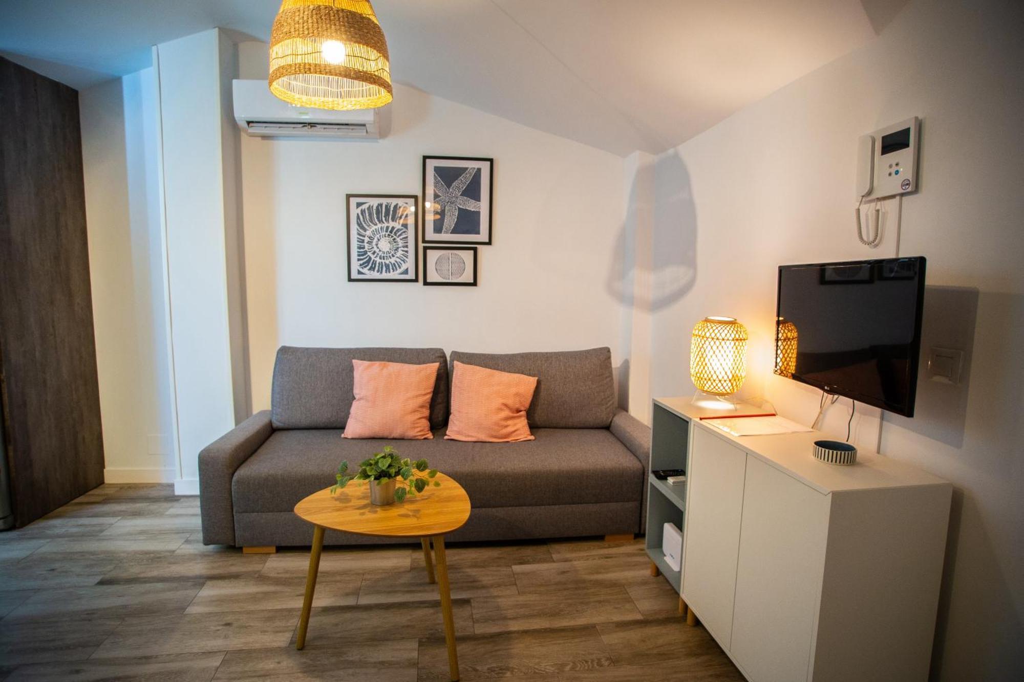 Benalhome - Tu Hogar Con Terraza Y Ducha Exterior Benalmádena Kültér fotó